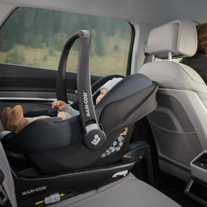 Maxi-Cosi CabrioFix i-Size Baby Car Seat, CabrioFix i-Size ISOFIX Base Bundle - Group 0+ Car Seat, Fits Most Maxi-Cosi Strollers, 0-12 Months, 40-75 cm + CabrioFix i-Size Base, Essential Black